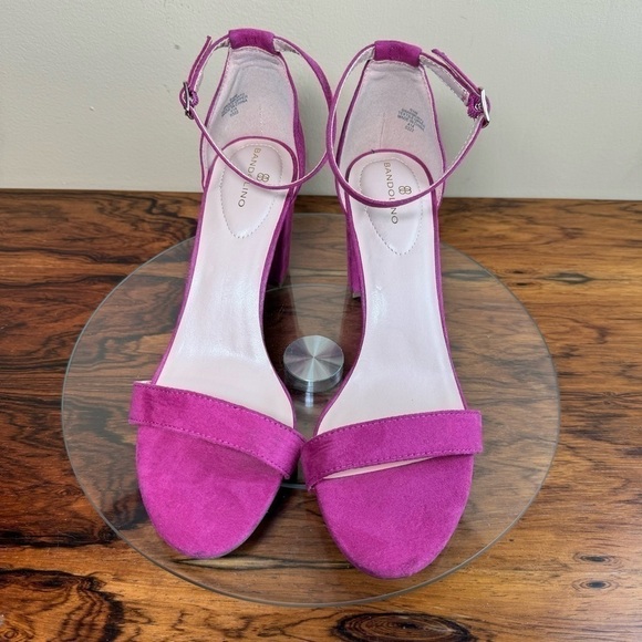 BANDOLINO Women's Armory Dress Sandals - Magenta Faux Suede - Picture 3 of 16